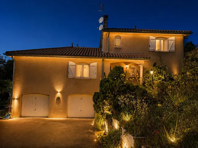 Maison à vendre à SAINT HILAIRE DE LA COTE — 220 m² — Maison familiale avec logement indépendant