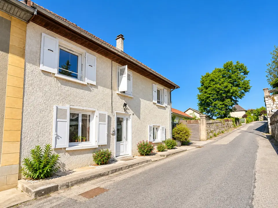 Maison 4 pièces au cœur de Vignieu — photo 1